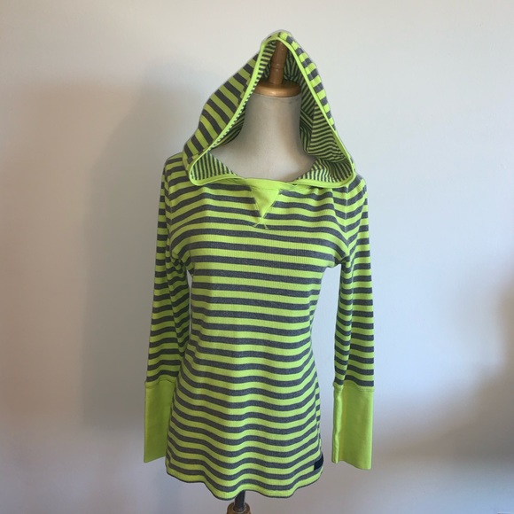 Calvin Klein Tops - Calvin Klein Performance Pullover Sweatshirt L